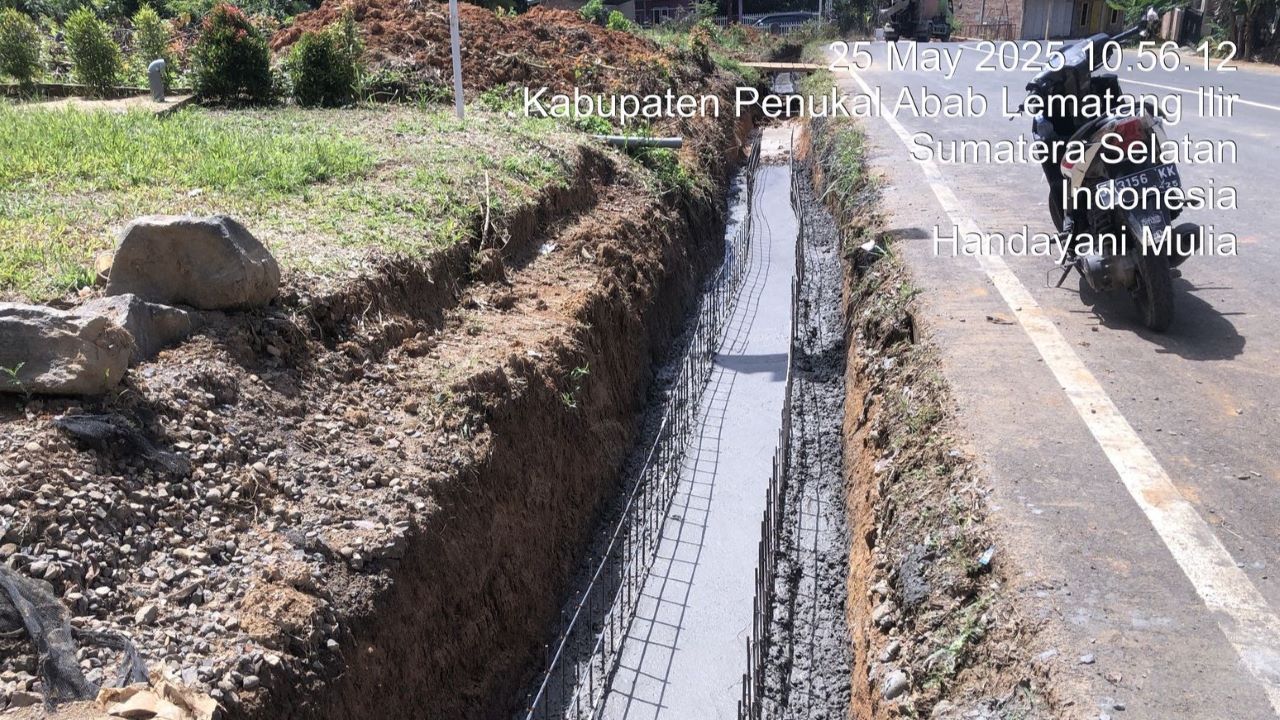 Proyek Drainase Jalan Lingkar Handayani